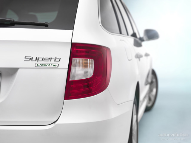 Skoda Superb Combi / Scout photo 18