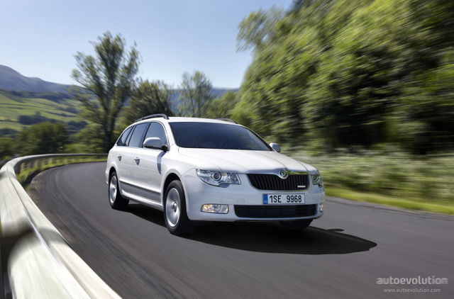 Skoda Superb Combi / Scout photo 19