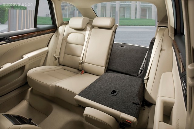 Skoda Superb Combi / Scout photo 39