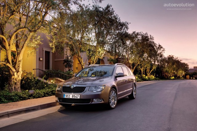 Skoda Superb Combi / Scout photo 9