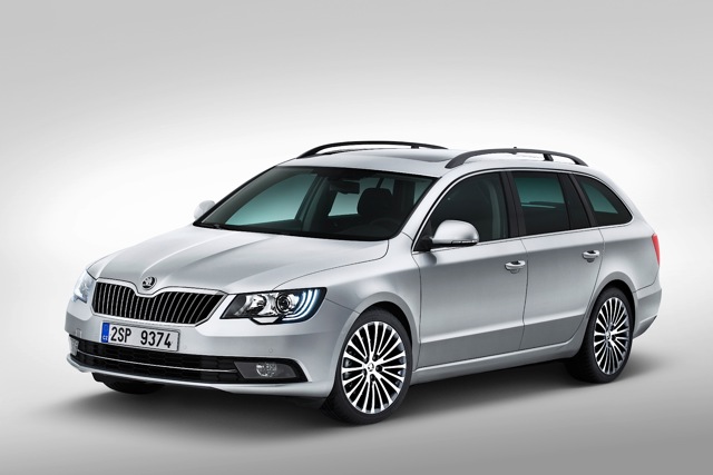 Skoda Superb Combi / Scout photo 5