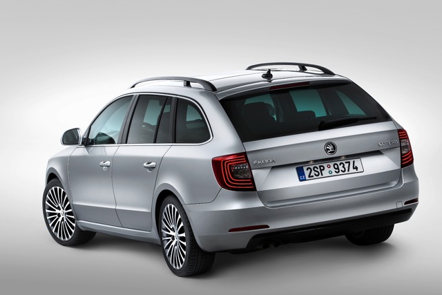 Skoda Superb Combi / Scout photo 7