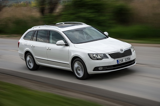 Skoda Superb Combi / Scout photo 13