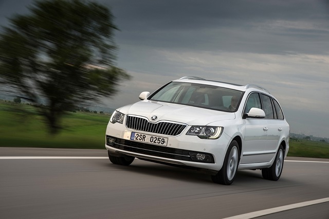 Skoda Superb Combi / Scout photo 18