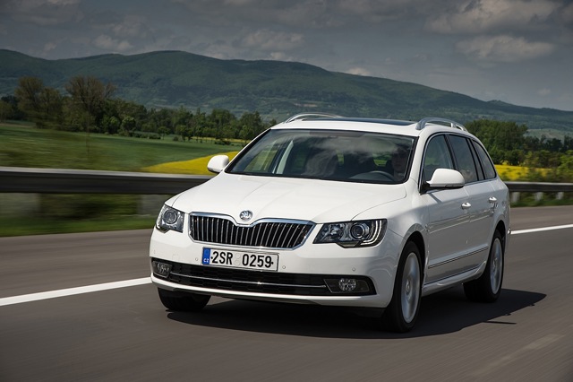 Skoda Superb Combi / Scout photo 20