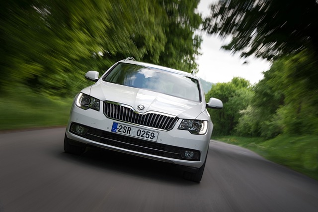 Skoda Superb Combi / Scout photo 24