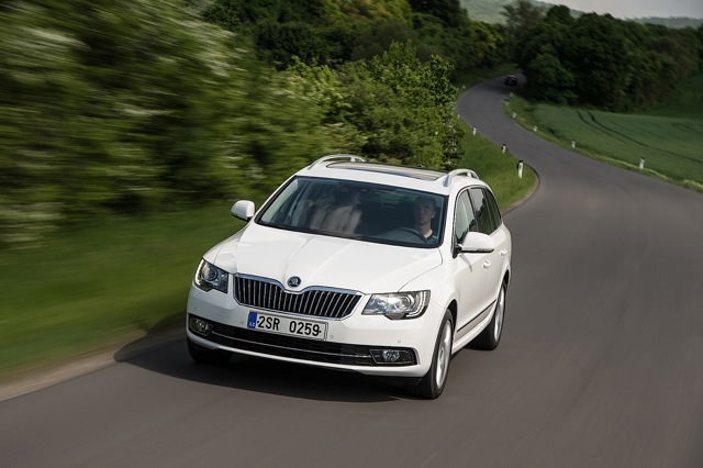 Skoda Superb Combi / Scout photo 25