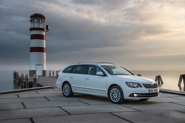 Skoda Superb Combi / Scout photo 28