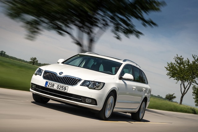 Skoda Superb Combi / Scout photo 40
