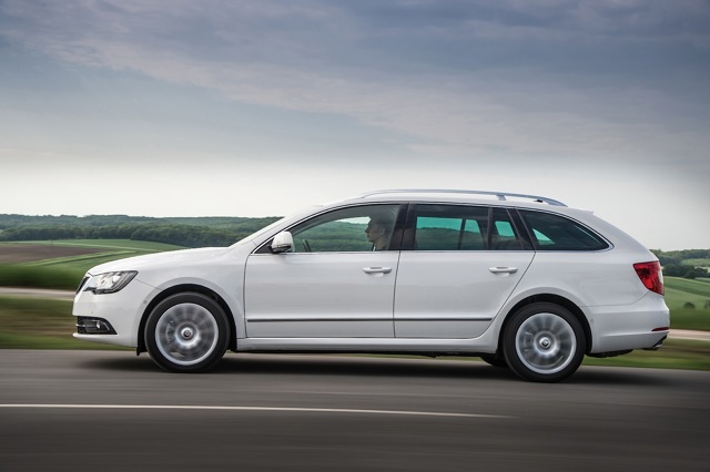 Skoda Superb Combi / Scout photo 44