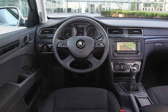 Skoda Superb Combi / Scout photo 54