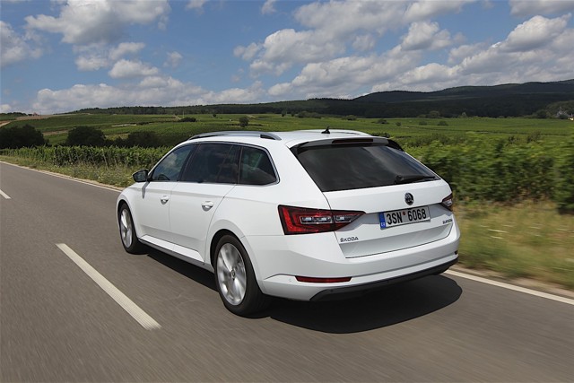 Skoda Superb Combi / Scout photo 27