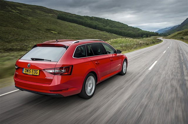 Skoda Superb Combi / Scout photo 31