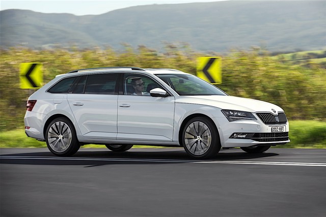 Skoda Superb Combi / Scout photo 41