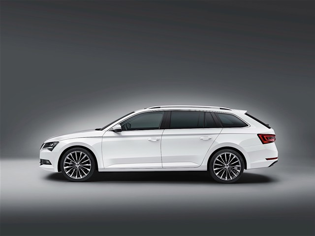 Skoda Superb Combi / Scout photo 46