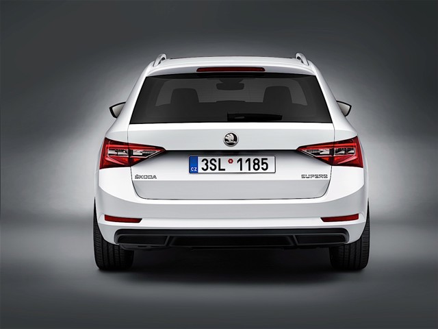 Skoda Superb Combi / Scout photo 51