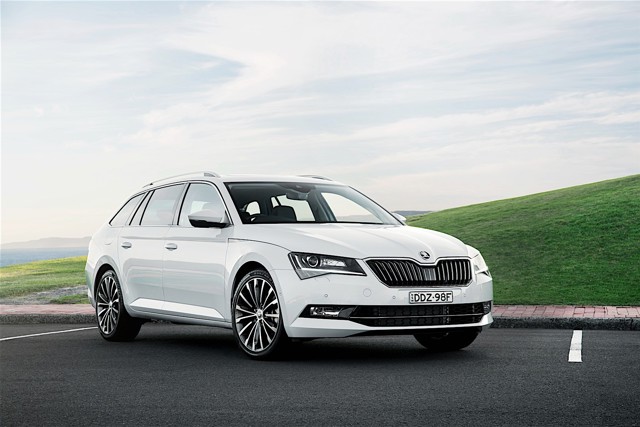 Skoda Superb Combi / Scout photo 52