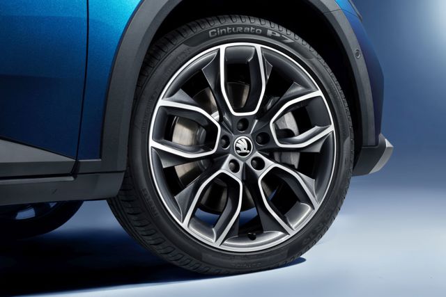 Skoda Superb Combi / Scout photo 7