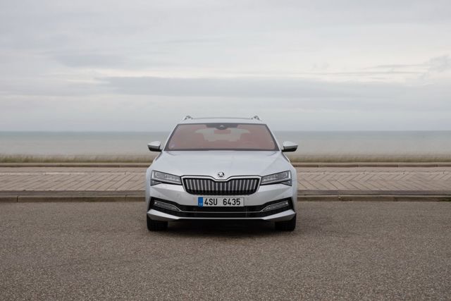 Skoda Superb Combi / Scout photo 34
