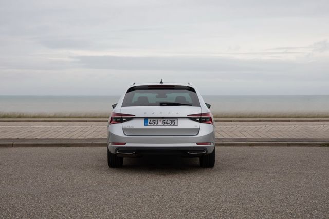 Skoda Superb Combi / Scout photo 38