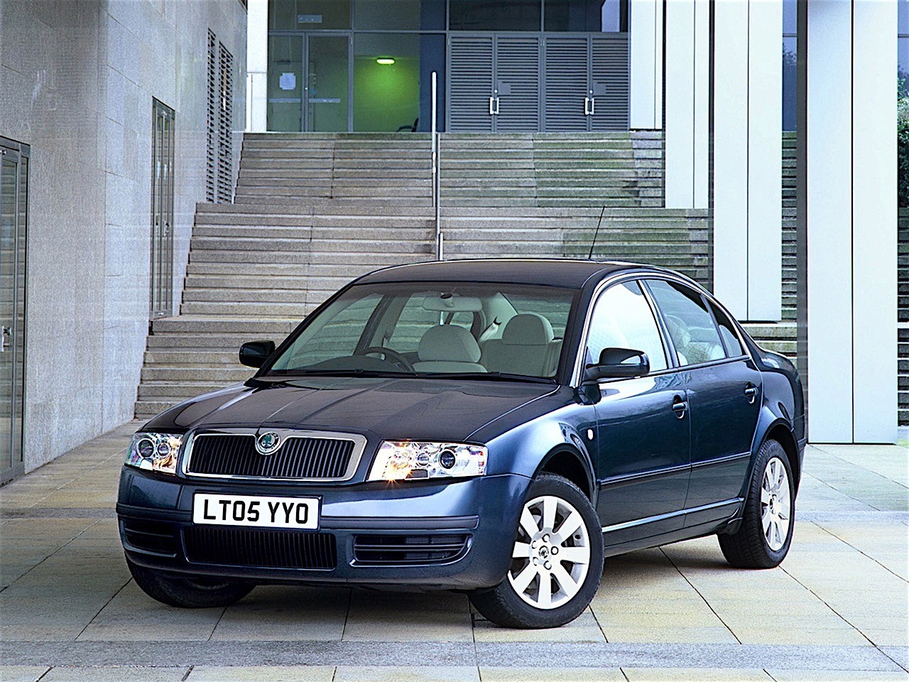 Skoda Superb photo 9