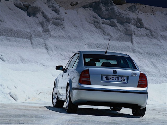 Skoda Superb photo 14