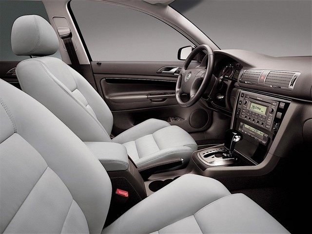 Skoda Superb photo 11