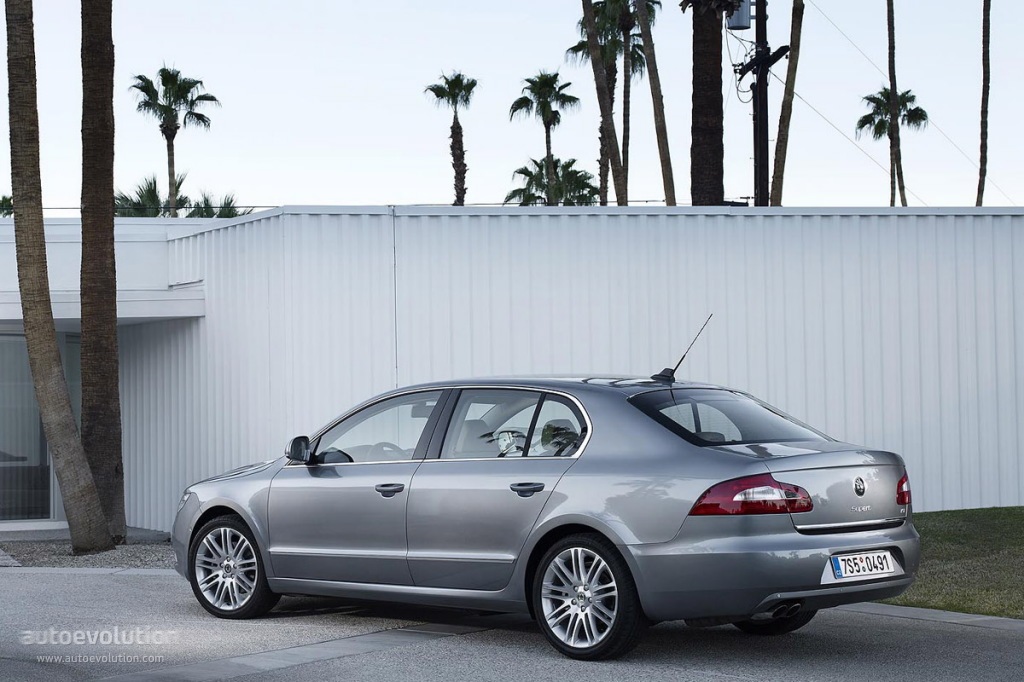Skoda Superb photo 9