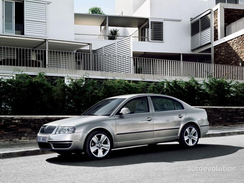 Skoda Superb photo 3