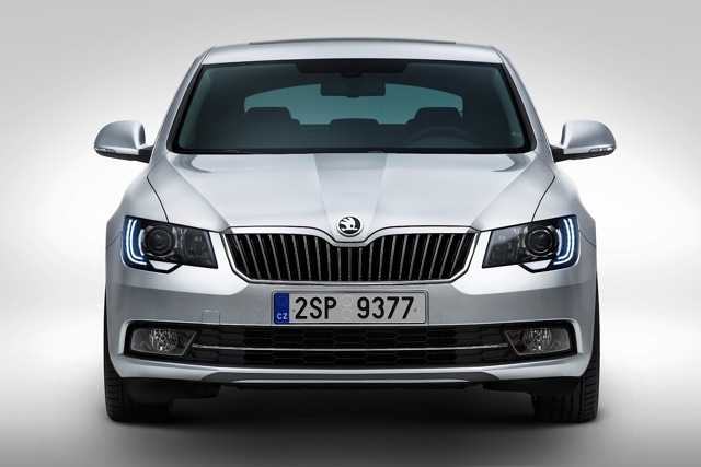 Skoda Superb photo 9