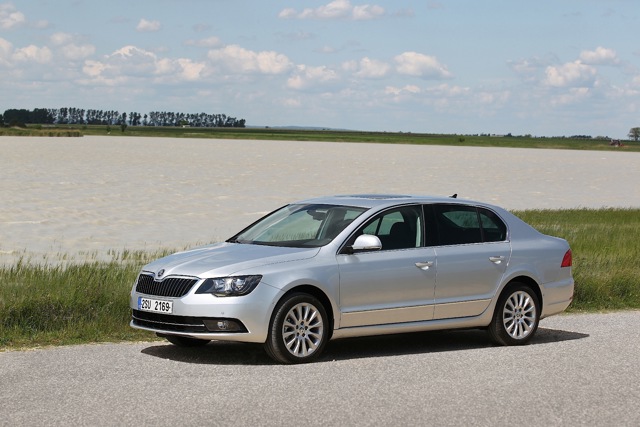 Skoda Superb photo 21