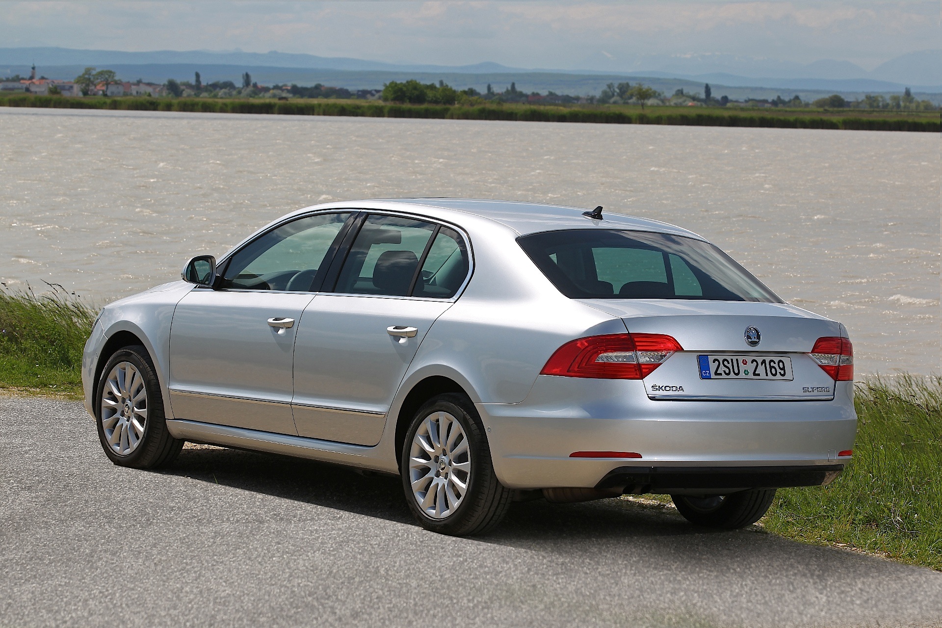 Skoda Superb photo 22