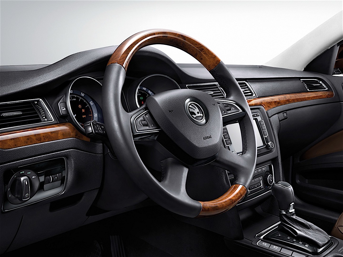 Skoda Superb photo 70