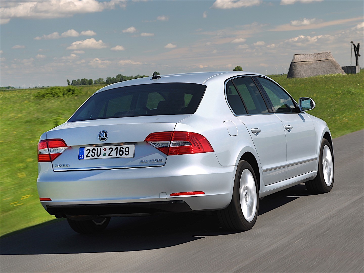 Skoda Superb photo 37