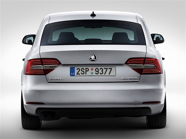 Skoda Superb photo 39