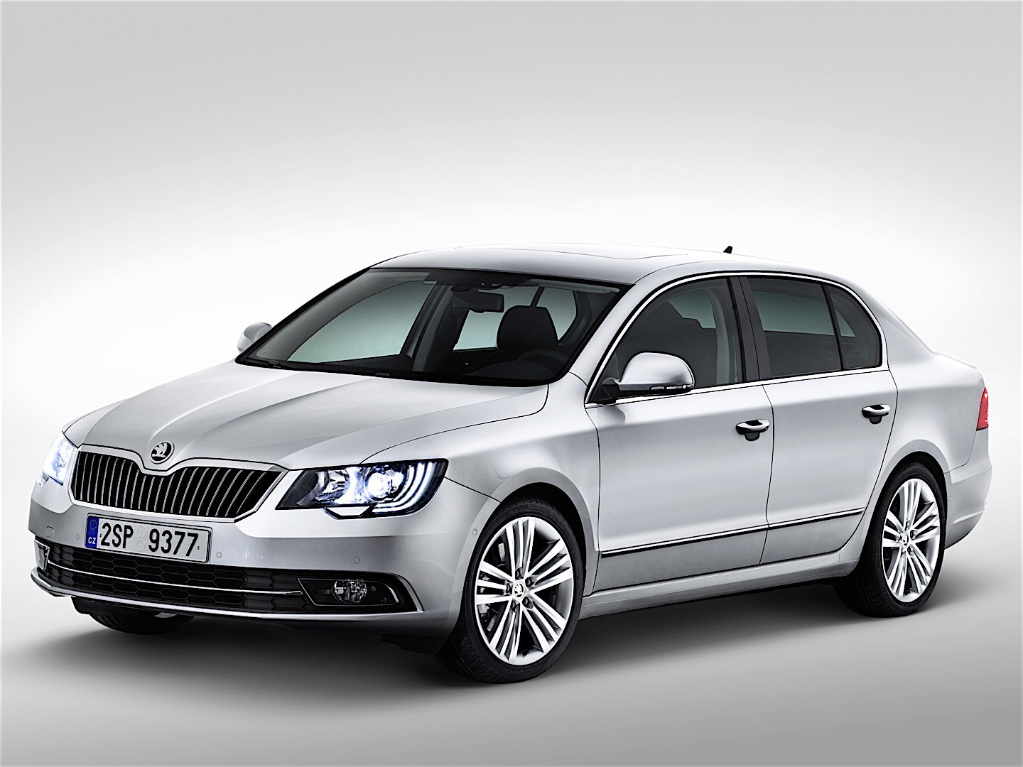Skoda Superb photo 41