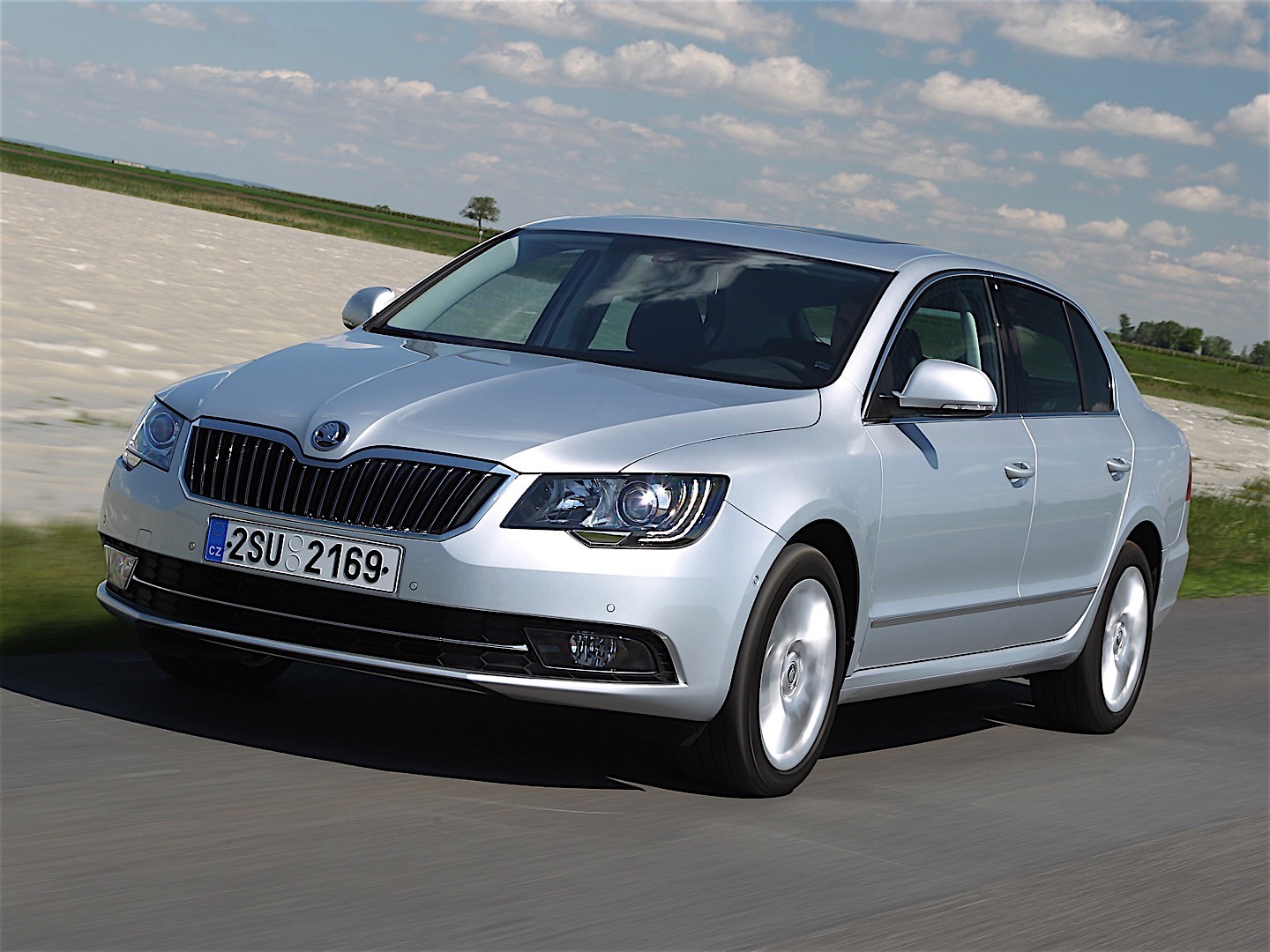 Skoda Superb photo 43