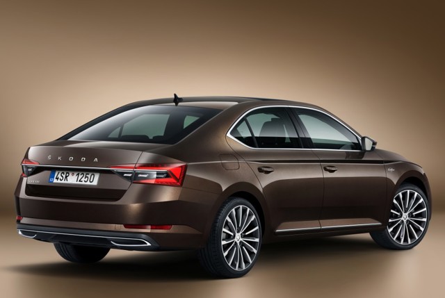 Skoda Superb photo 5