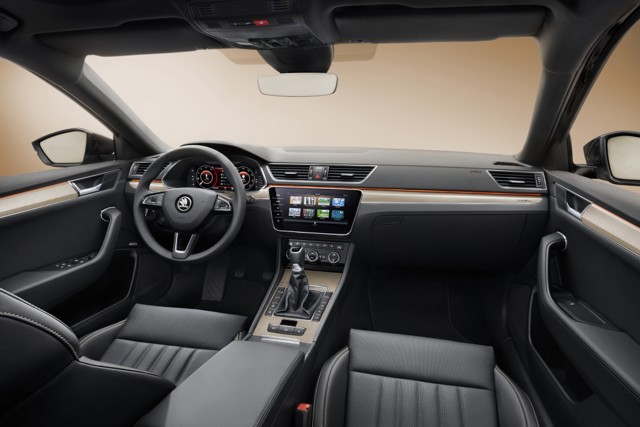 Skoda Superb photo 79