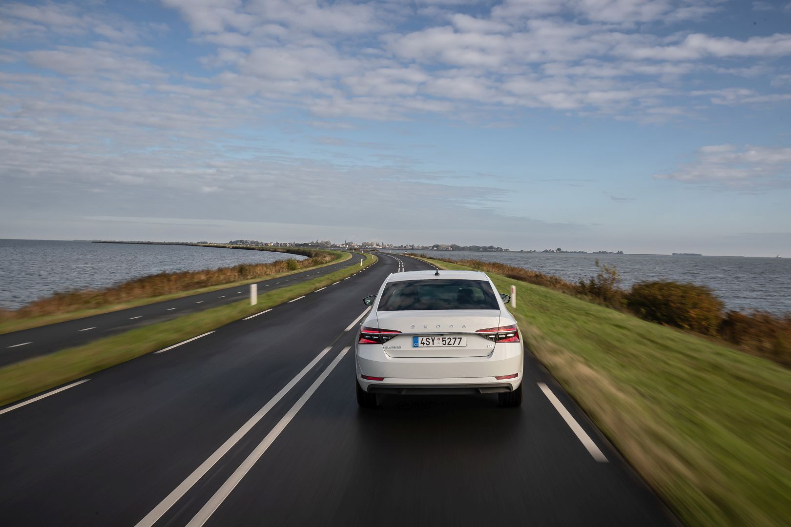 Skoda Superb photo 30