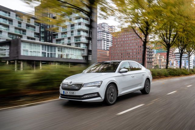 Skoda Superb photo 41