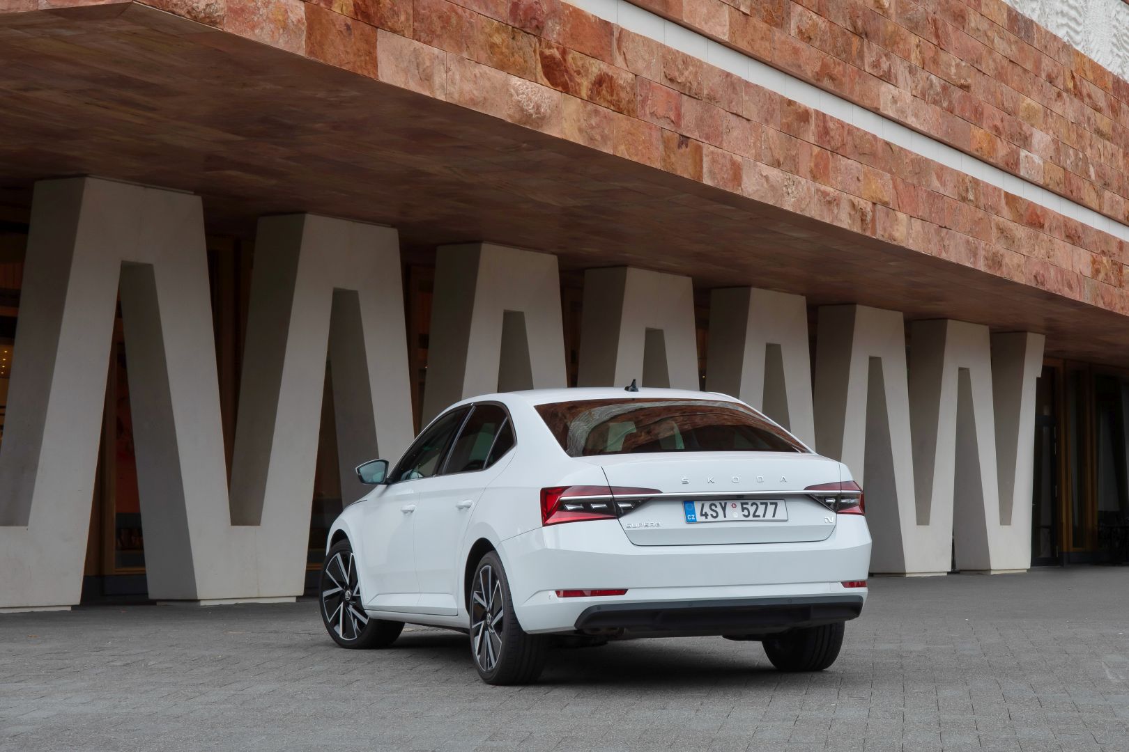 Skoda Superb photo 48