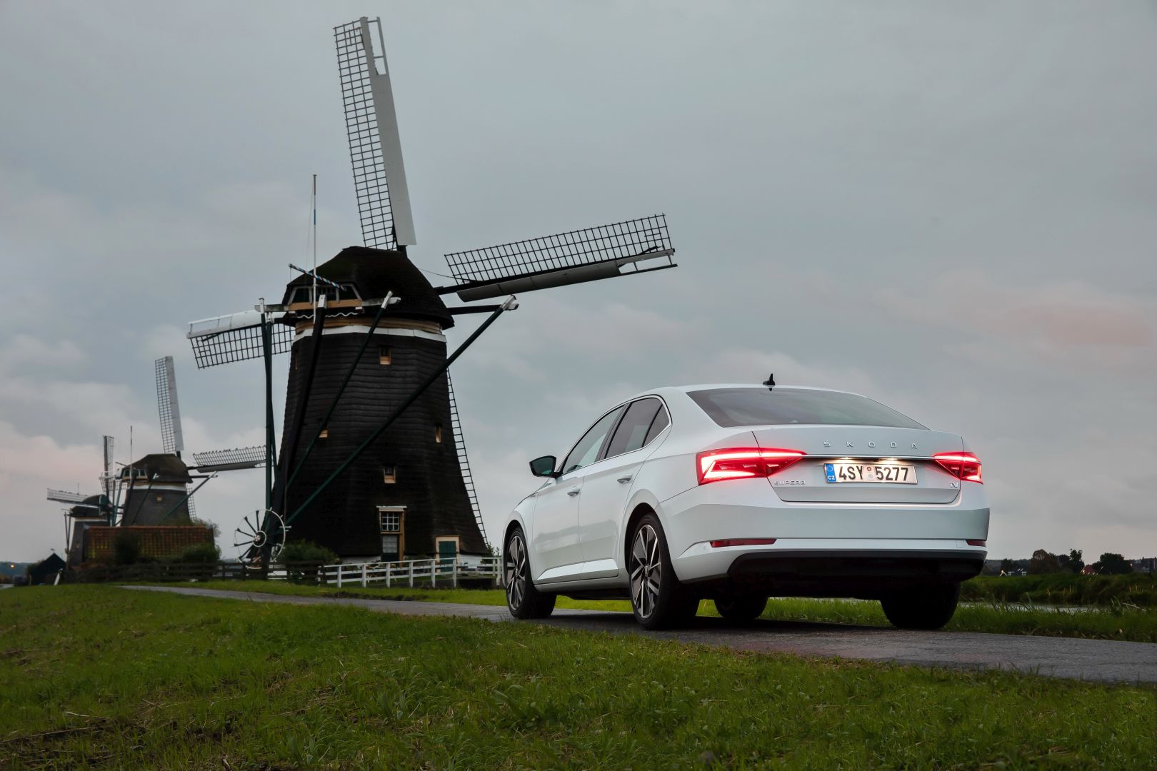 Skoda Superb photo 49