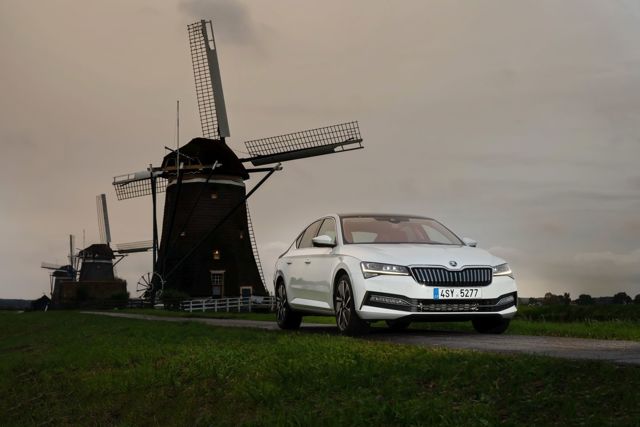 Skoda Superb photo 50