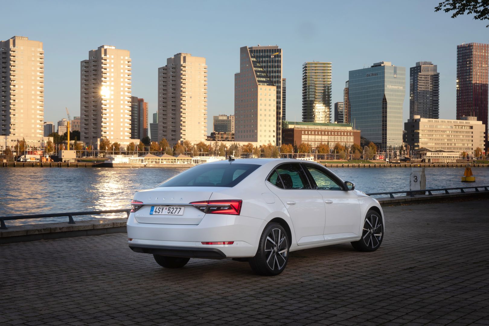 Skoda Superb photo 54