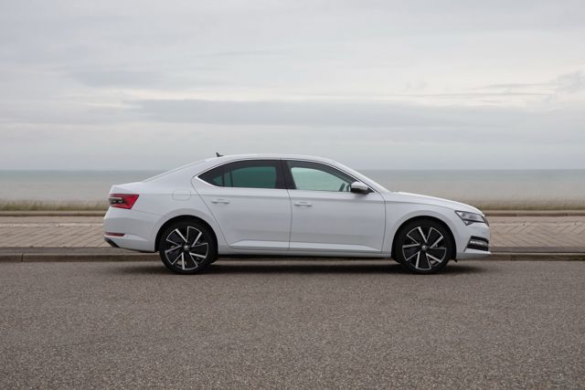 Skoda Superb photo 66