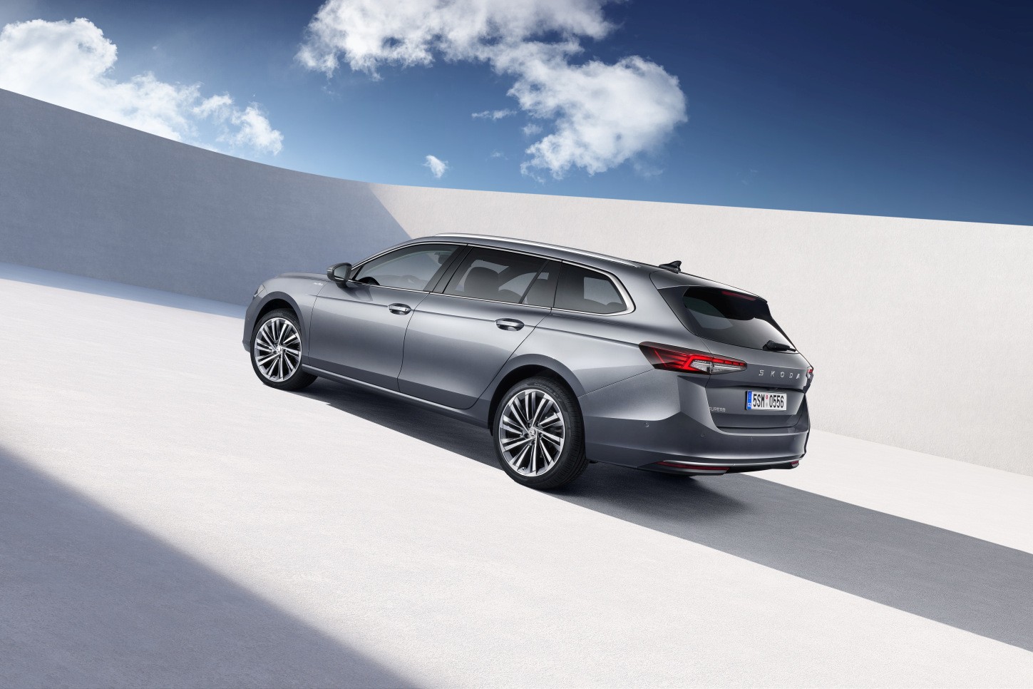 Skoda Superb photo 5