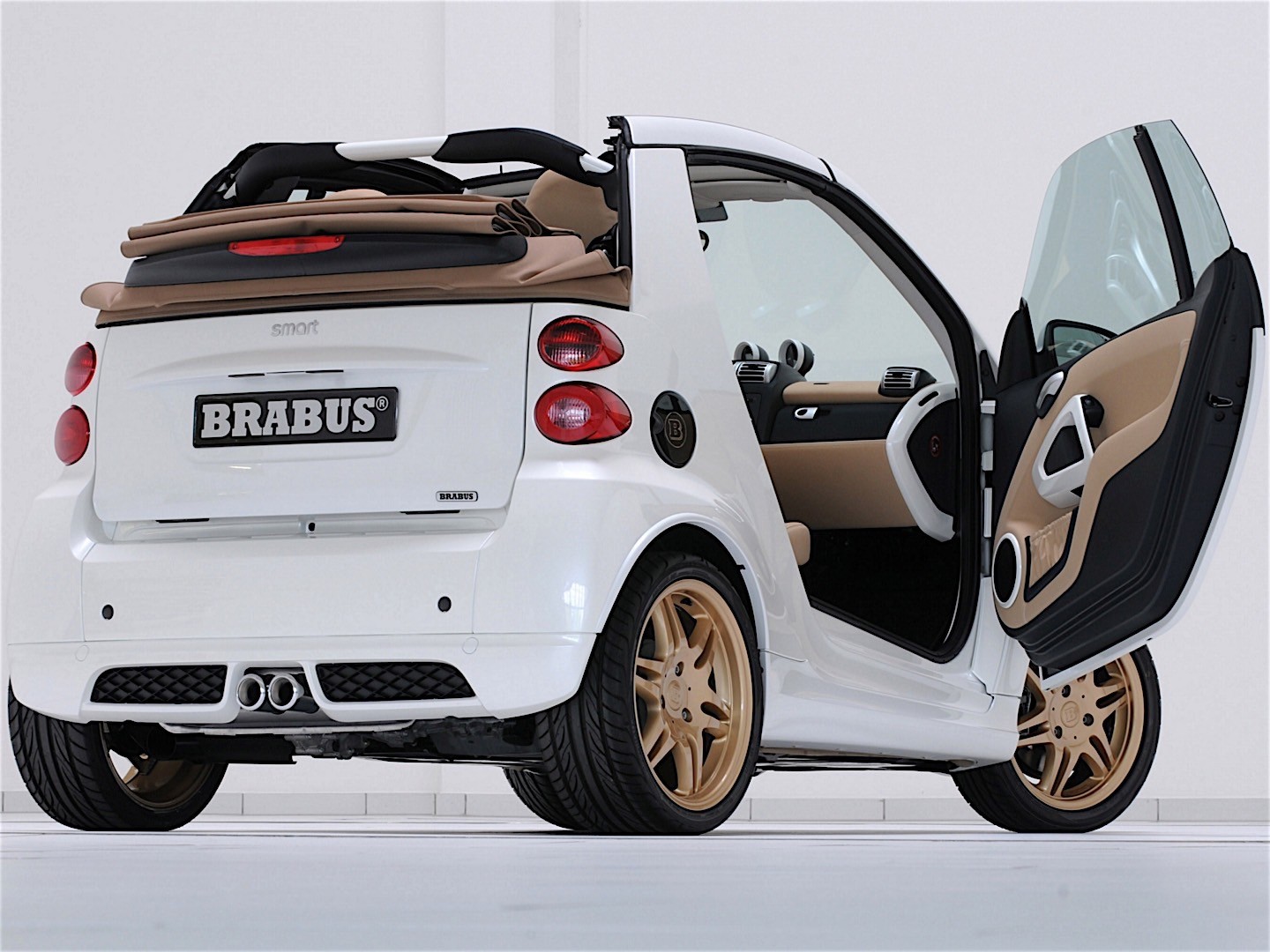 Smart Fortwo Cabrio Brabus photo 33