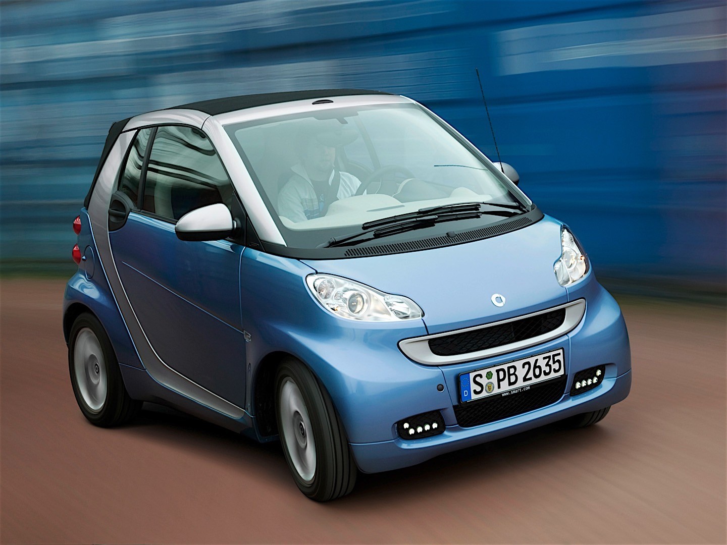 Smart Fortwo Cabrio photo 2