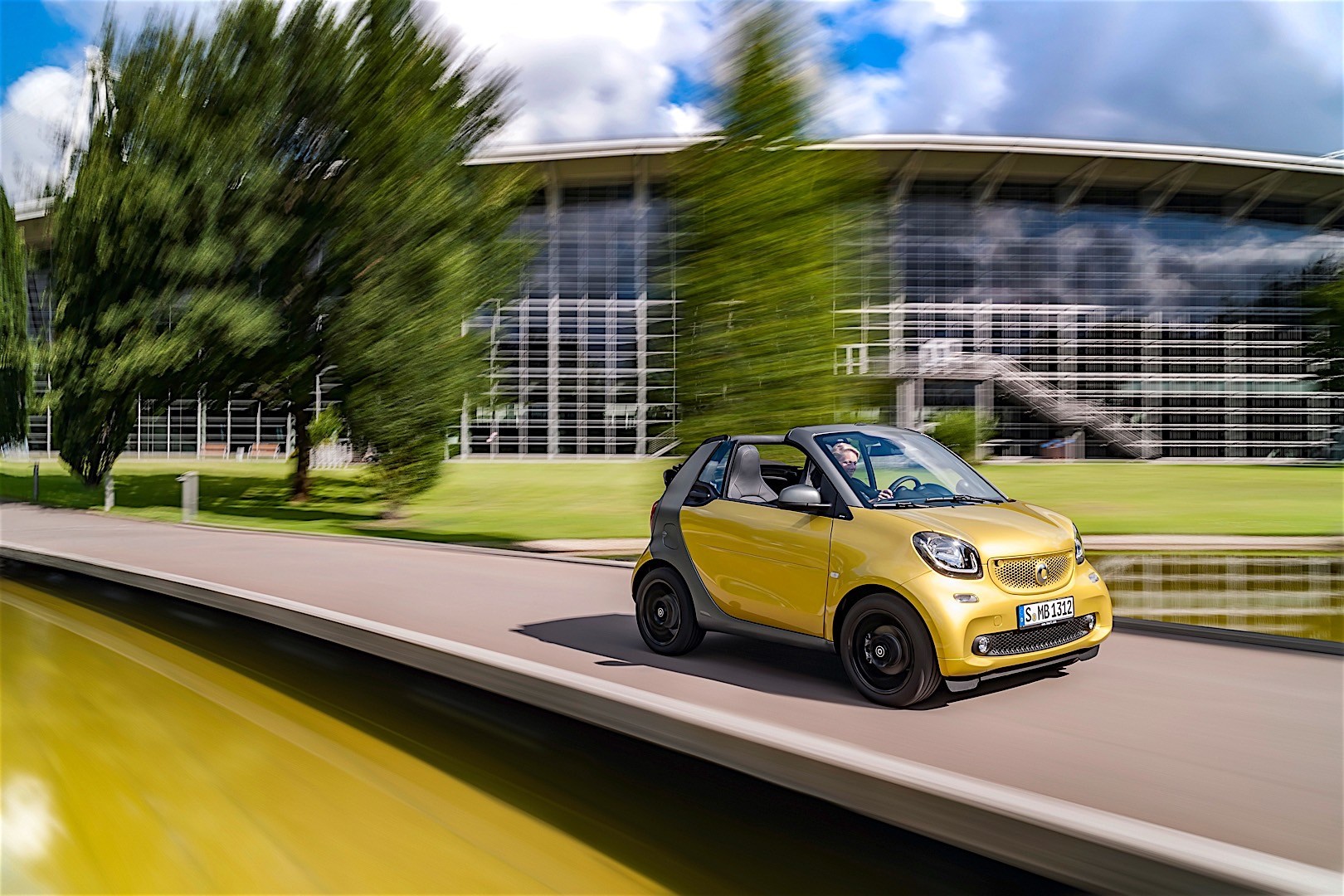 Smart Fortwo Cabrio photo 3